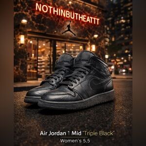 Air Jordan 1 Mid Triple Black Women’s 5.5 Classic AJ1